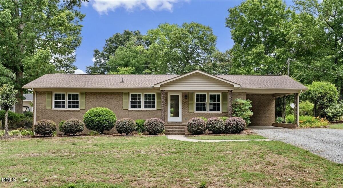 Barwick Dr, Durham, NC 27704