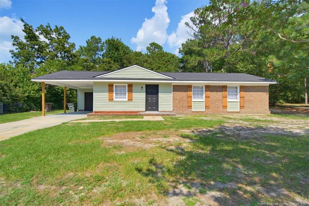 Amanda Cir, Fayetteville, NC 28304