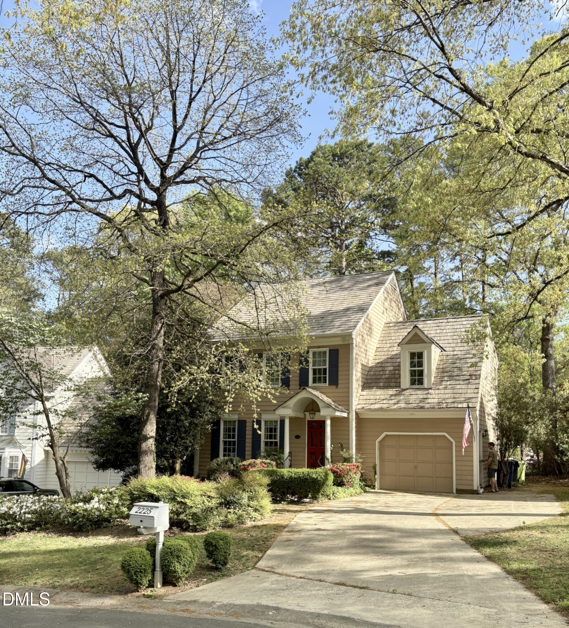 Brisbayne Cir, Raleigh, NC 27615