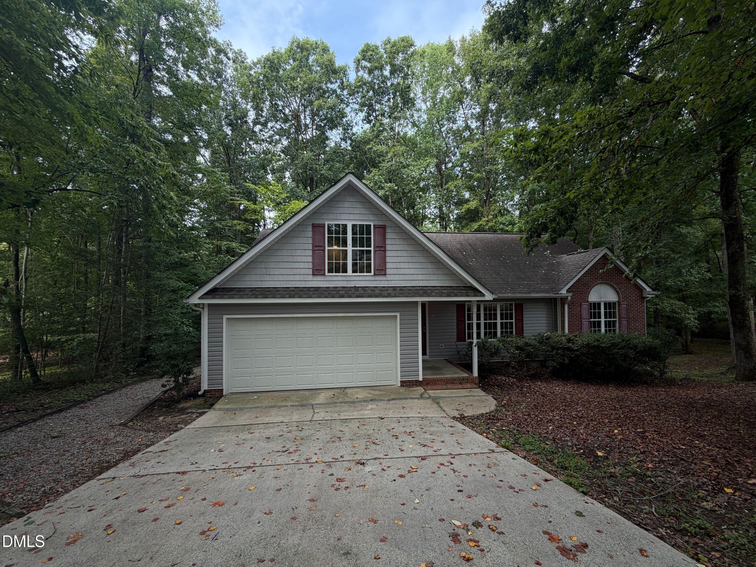 Jones Cir, Sanford, NC 27332