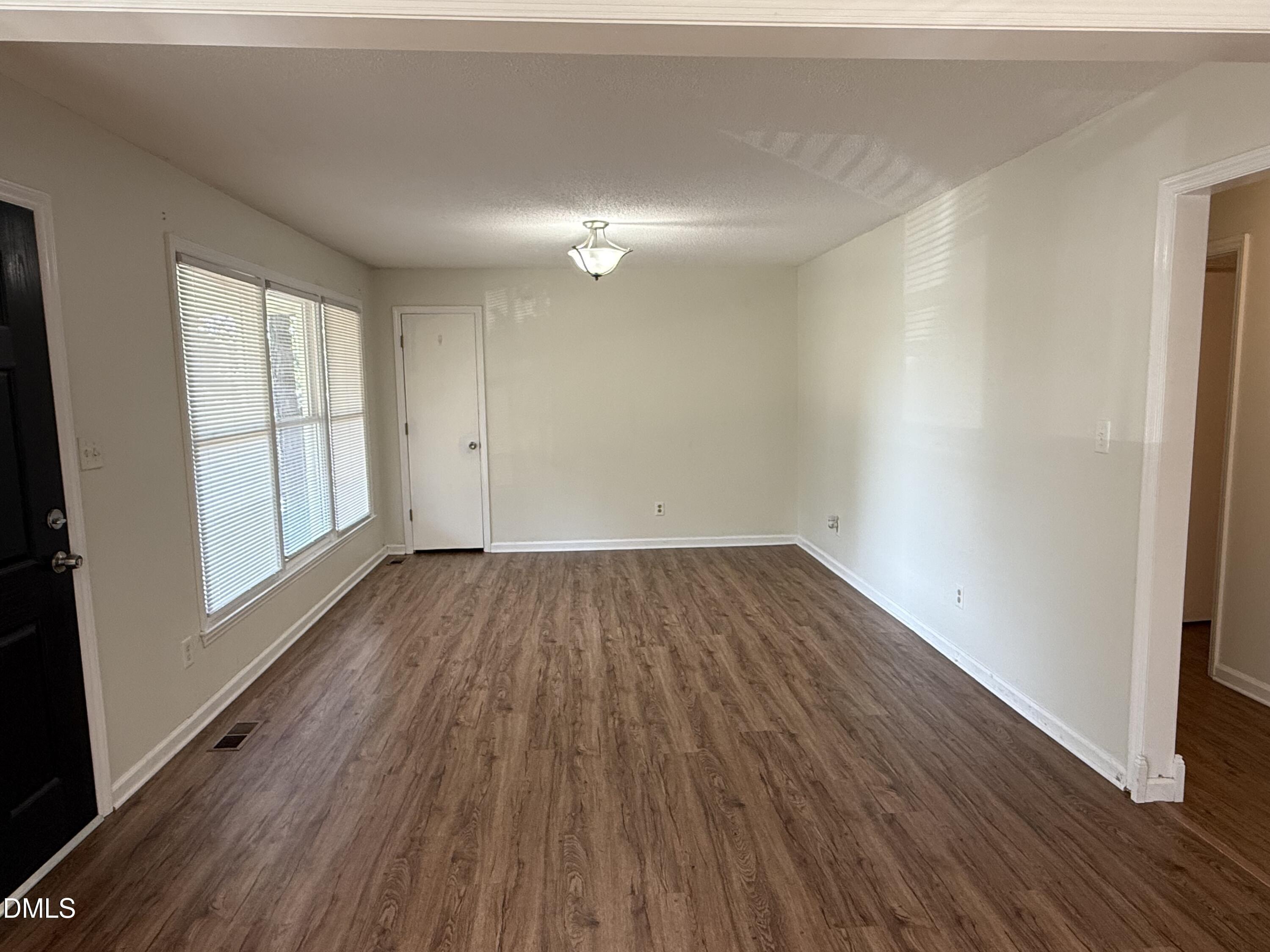 Bunn Ave, Zebulon, NC 27597