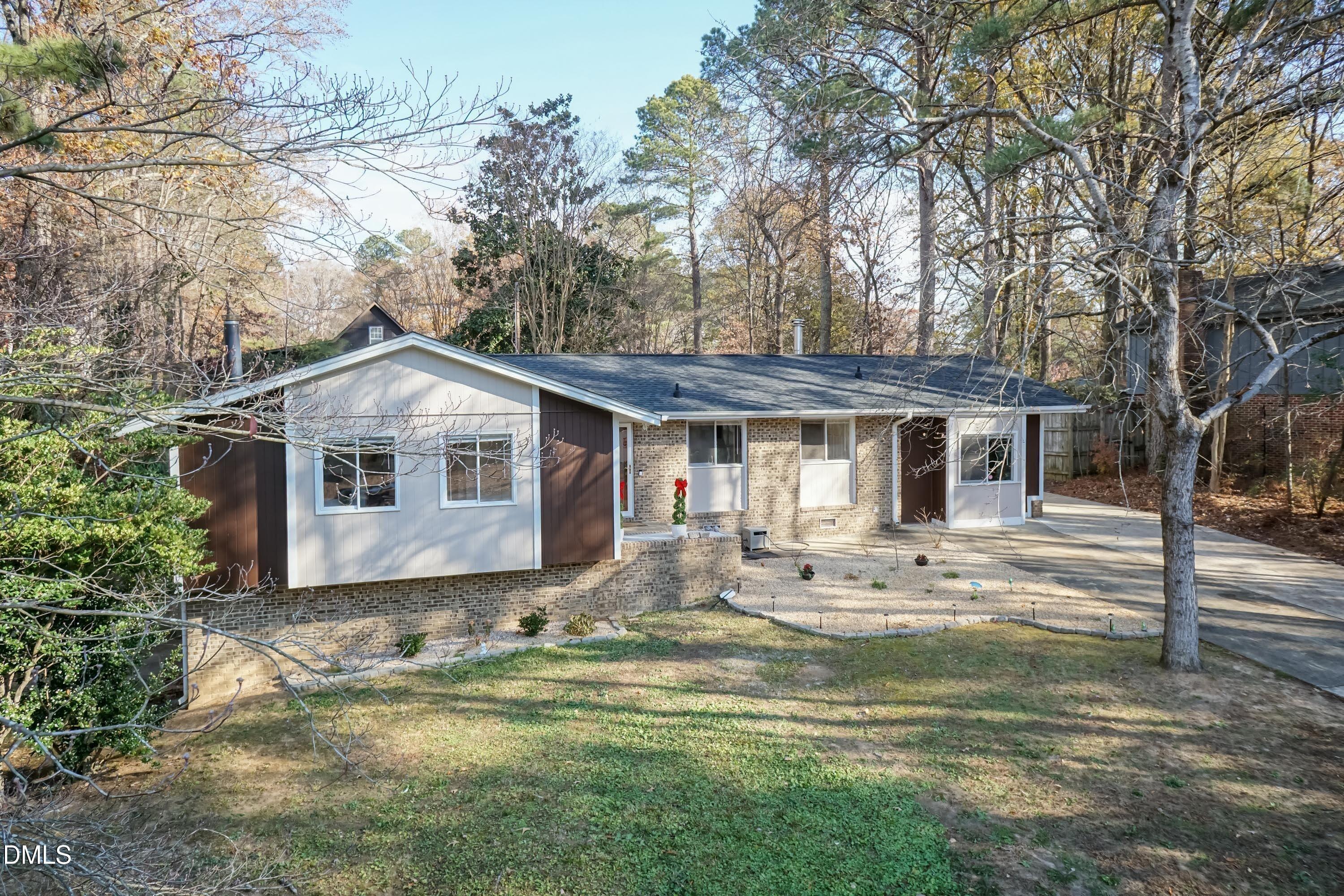 Sandstone Dr, Durham, NC 27713