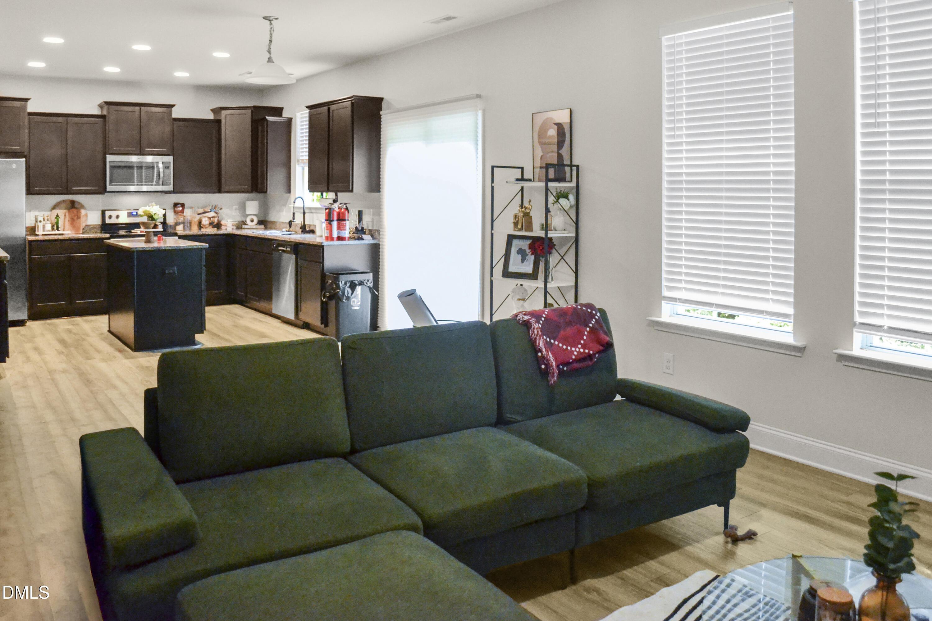 Hemlock Green Ln, Clayton, NC 27527