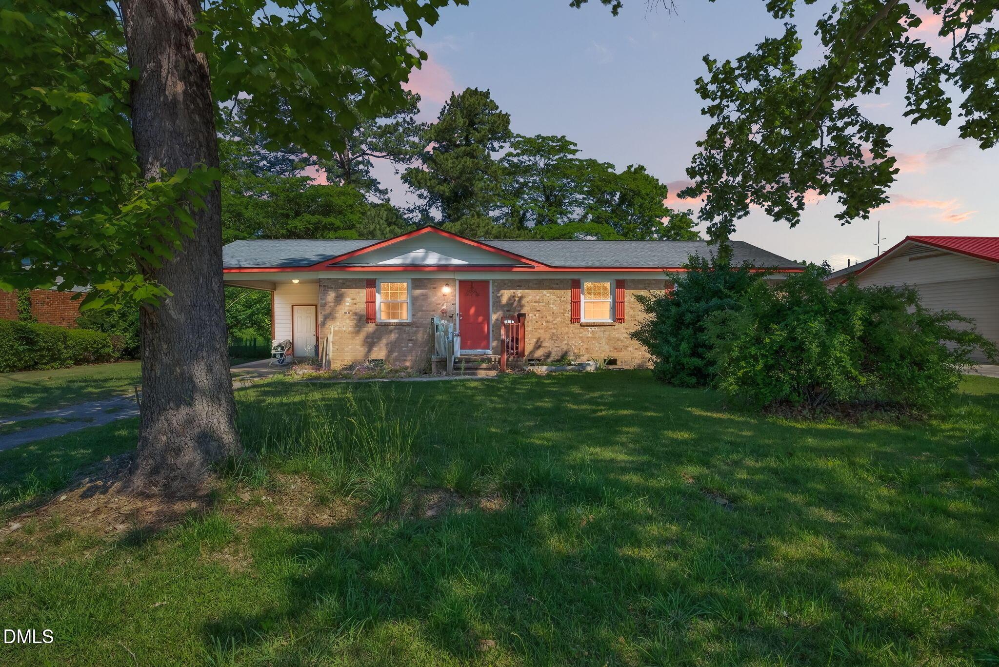 Portsmouth Dr, Fayetteville, NC 28314