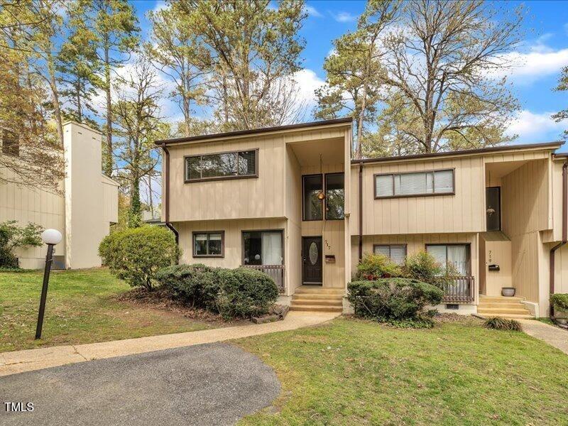 E Millbrook Rd, Raleigh, NC 27609
