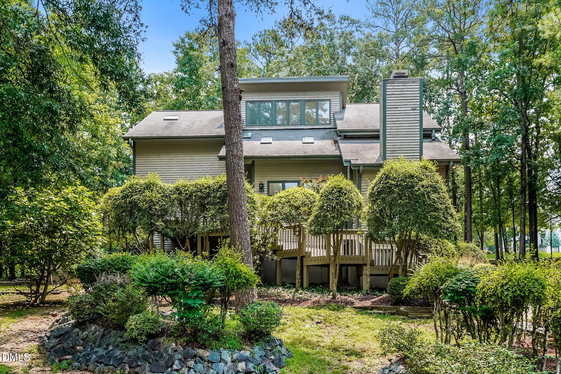 Pinehurst Dr, Chapel Hill, NC 27517