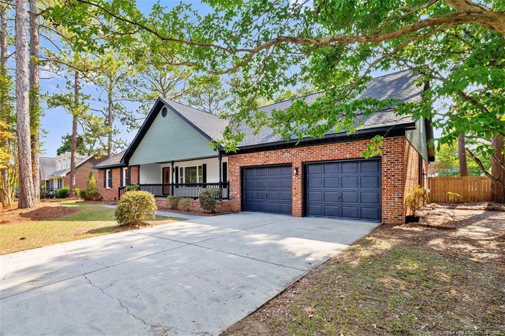 Dunwoody Dr, Fayetteville, NC 28306