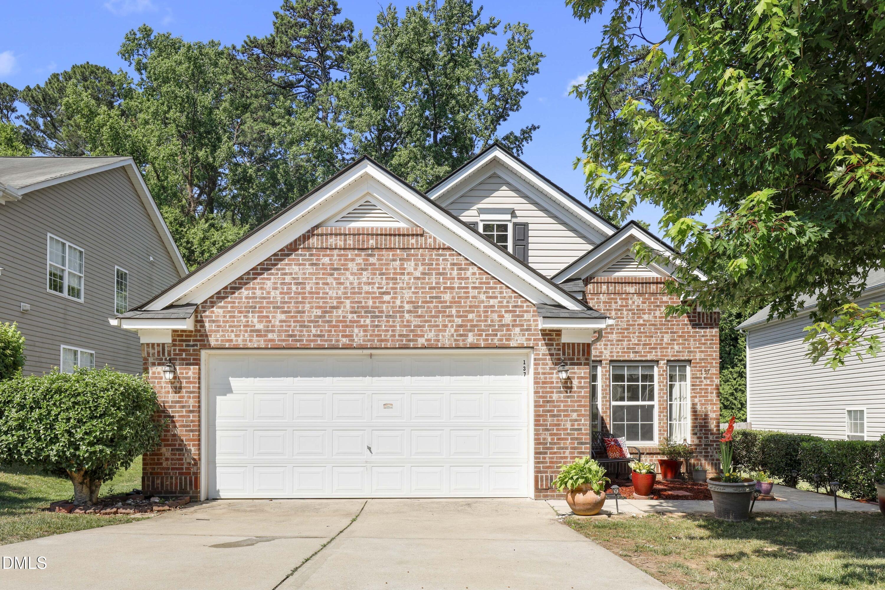 Georgetowne Dr, Clayton, NC 27520