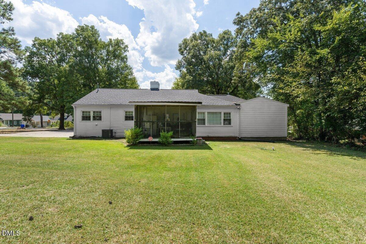 Holloway St, Durham, NC 27703