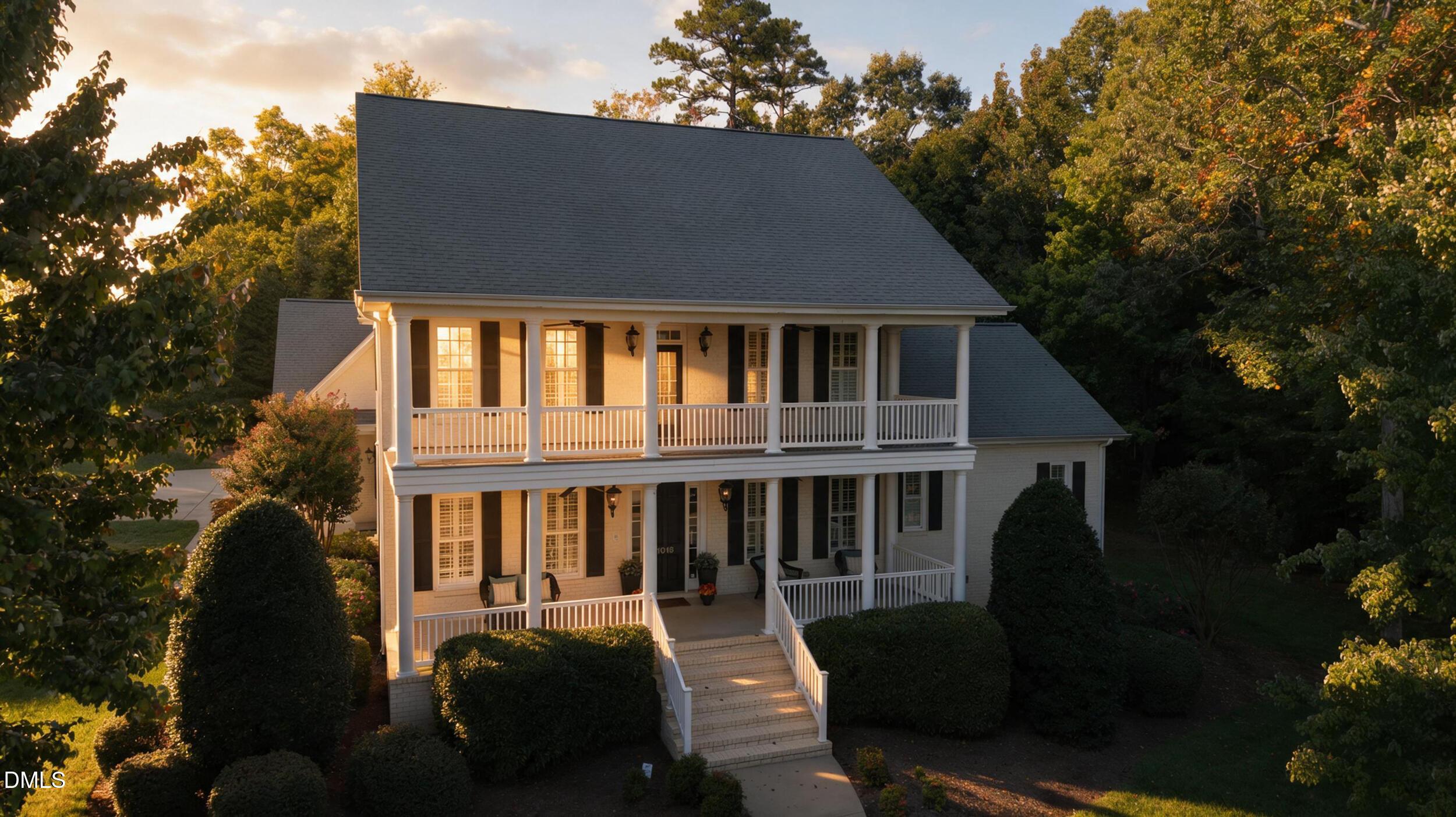 Lochshire Dr, Burlington, NC 27215