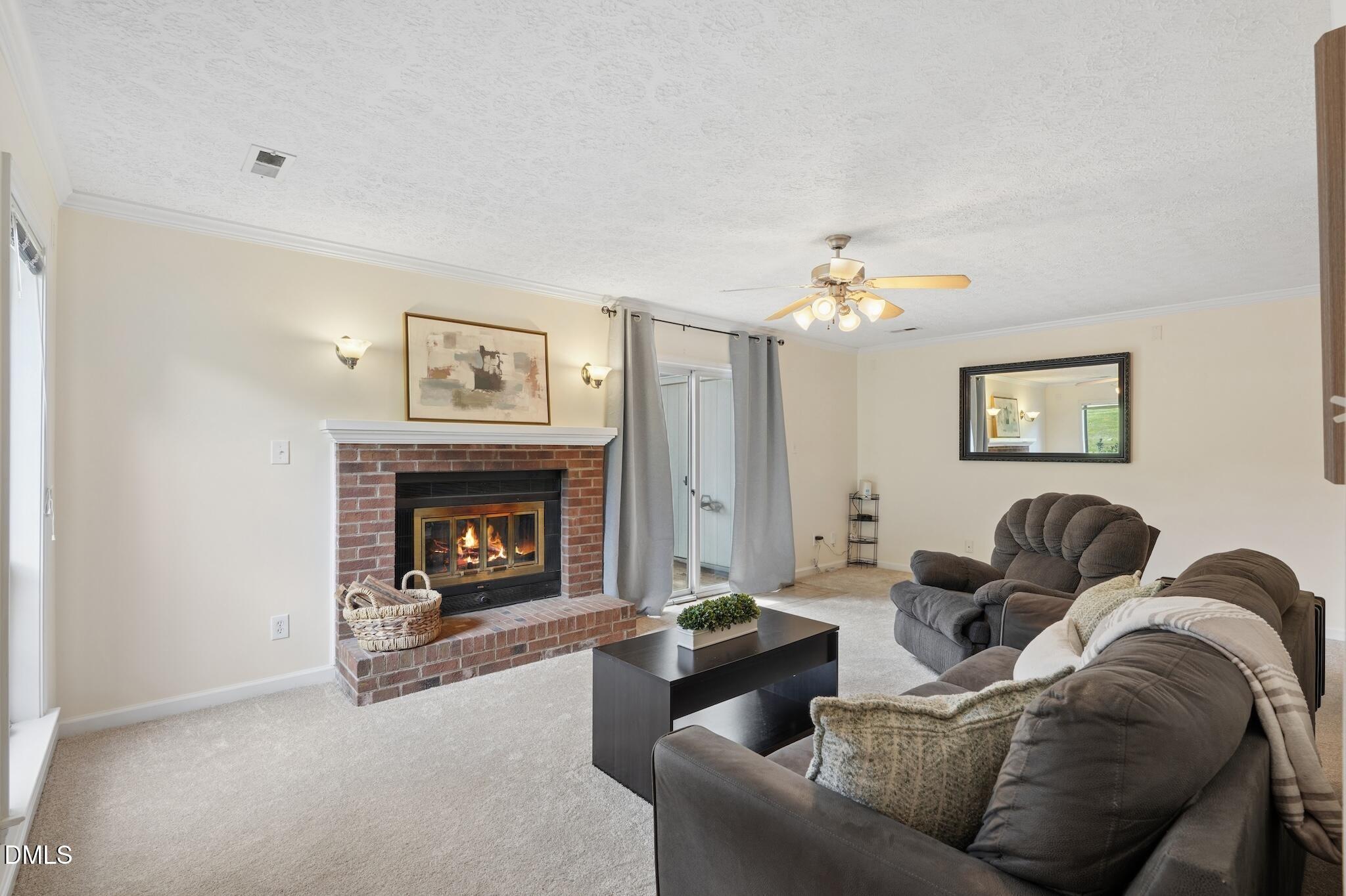 Clancy Cir, Cary, NC 27511