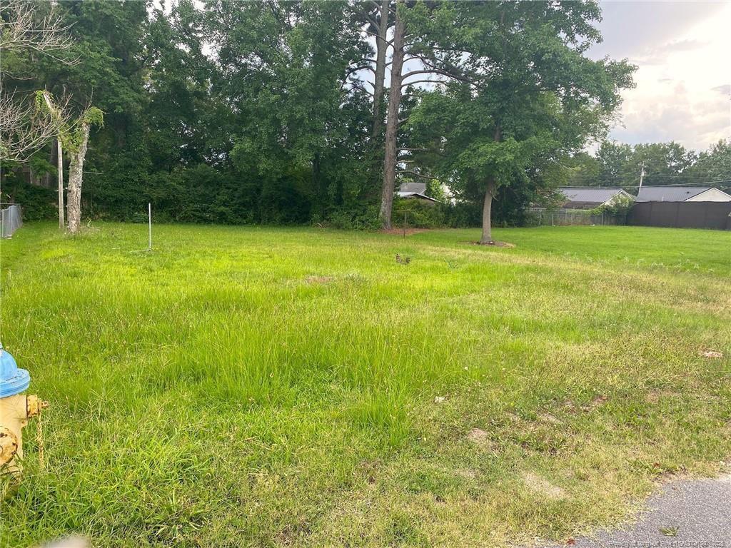 Middle St, Lumberton, NC 28358