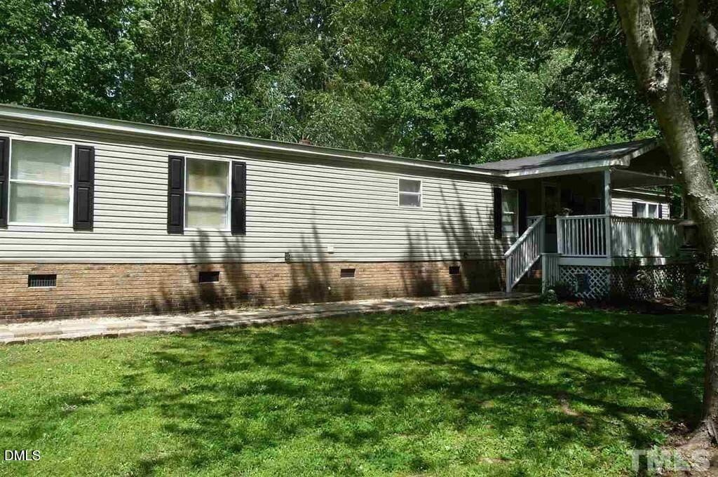 Split Rail Ln, Hillsborough, NC 27278