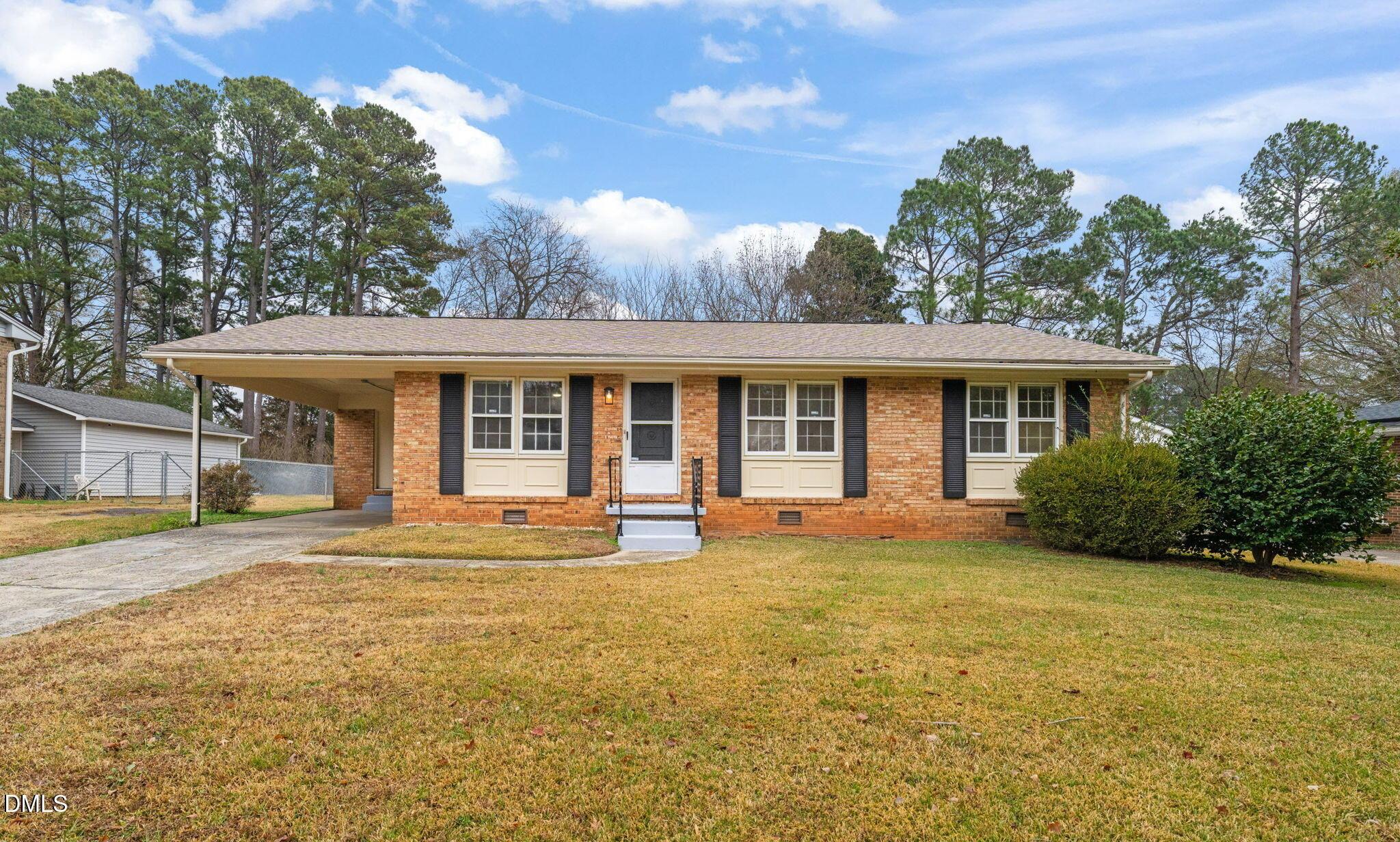 Huntleigh Dr, Raleigh, NC 27604