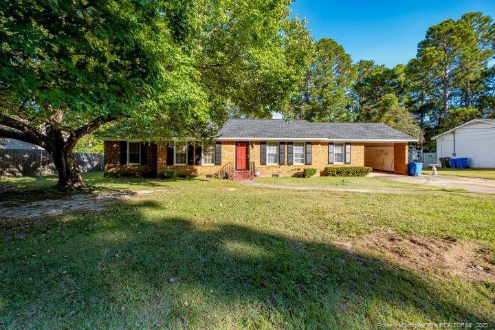 Maggie St, Fayetteville, NC 28303