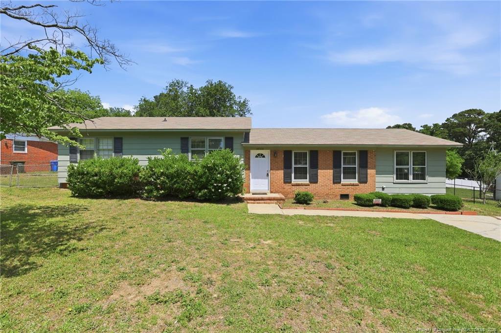Hurley Dr, Fayetteville, NC 28304