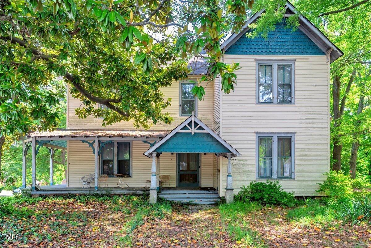 Nicholas St, Henderson, NC 27536
