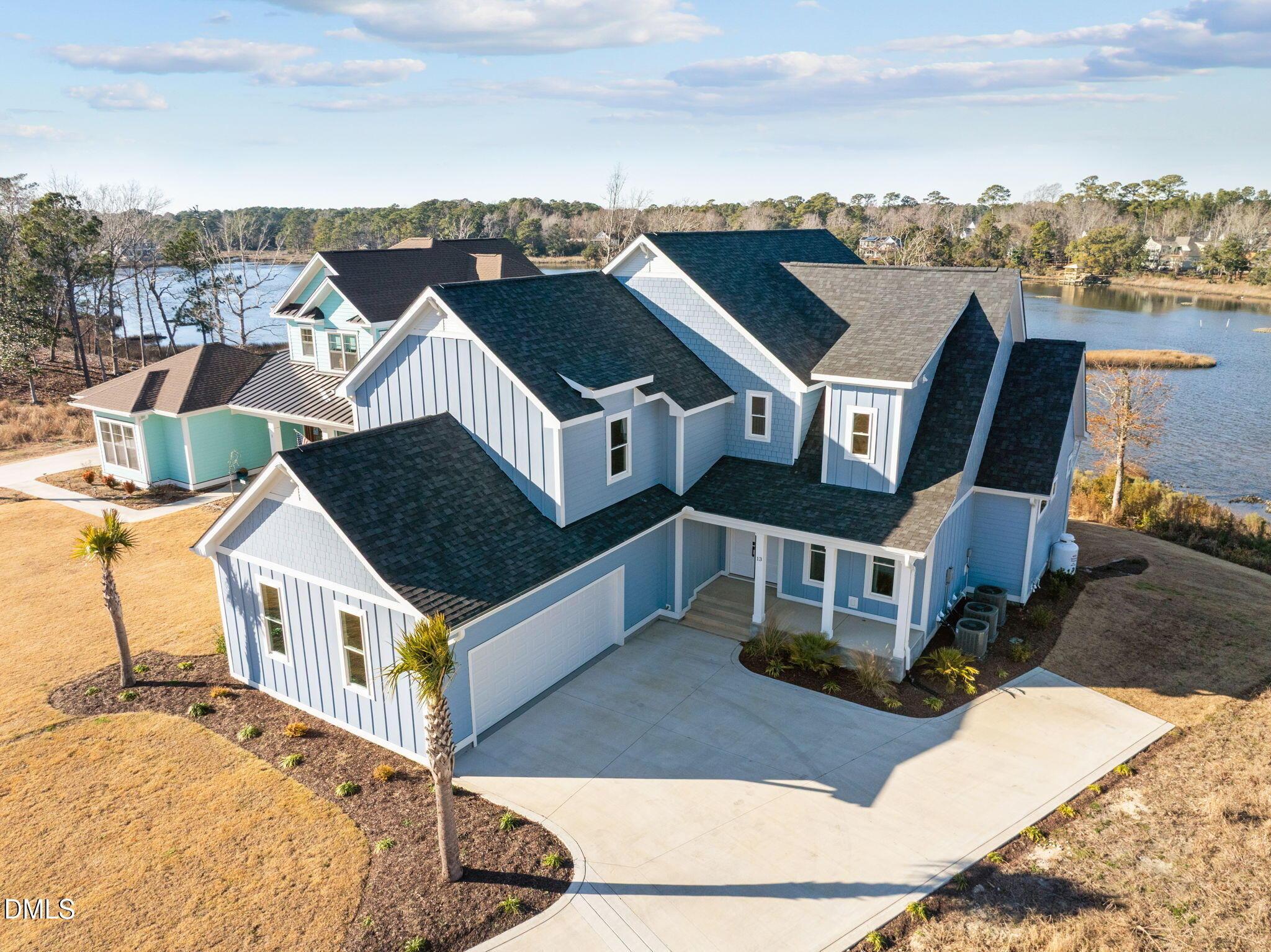 E Cannon Cv, Hampstead, NC 28443