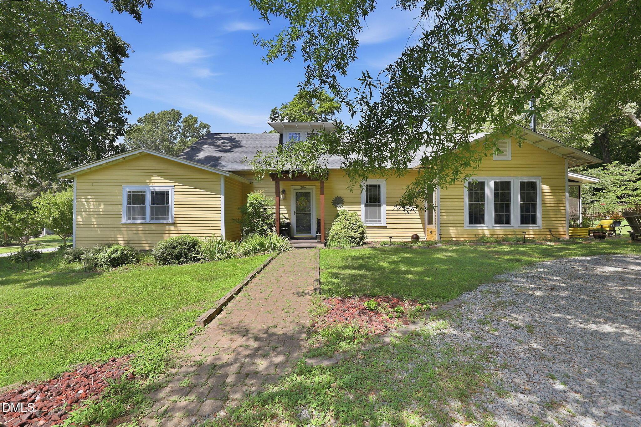 N Ninth St, Mebane, NC 27302