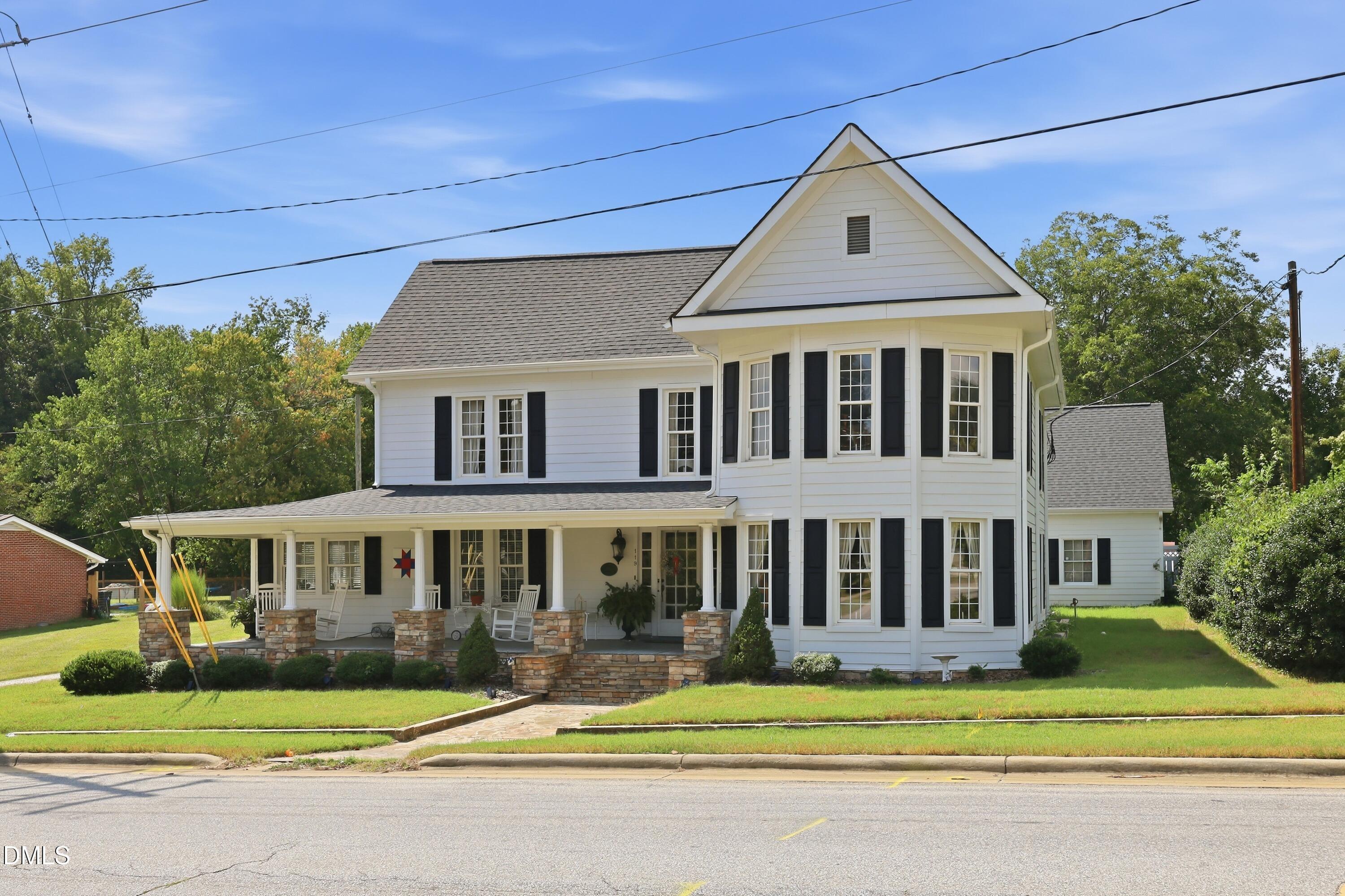 N College St, Youngsville, NC 27596