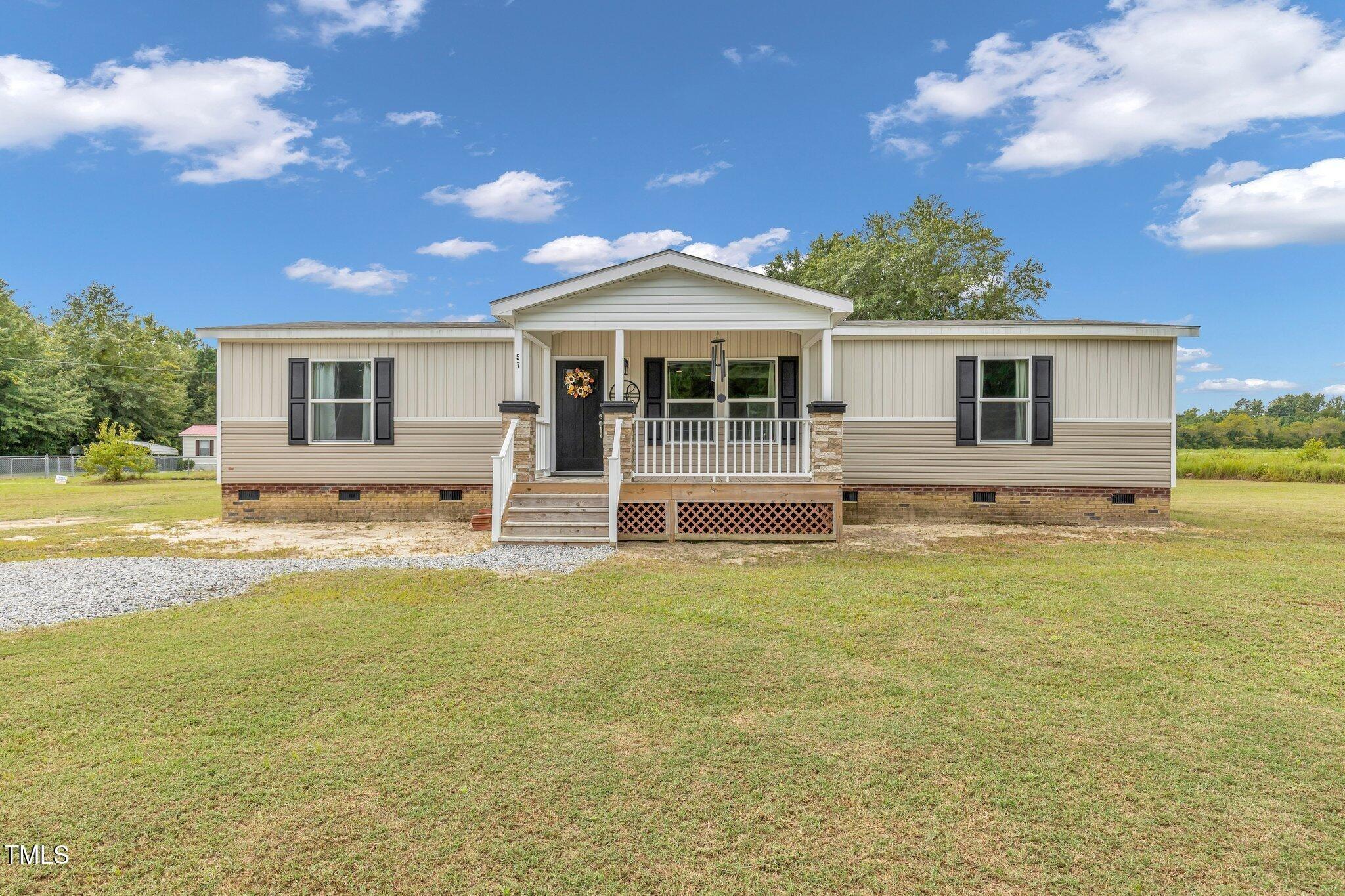 Derby Ln, Parkton, NC 28371