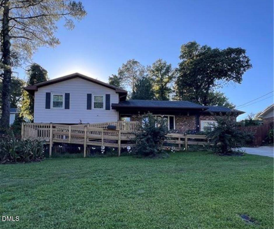 Cheltenham Rd, Fayetteville, NC 28304