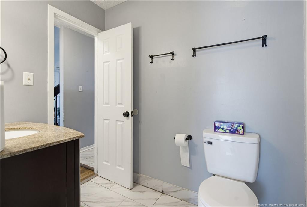 Briton Cir, Fayetteville, NC 28314