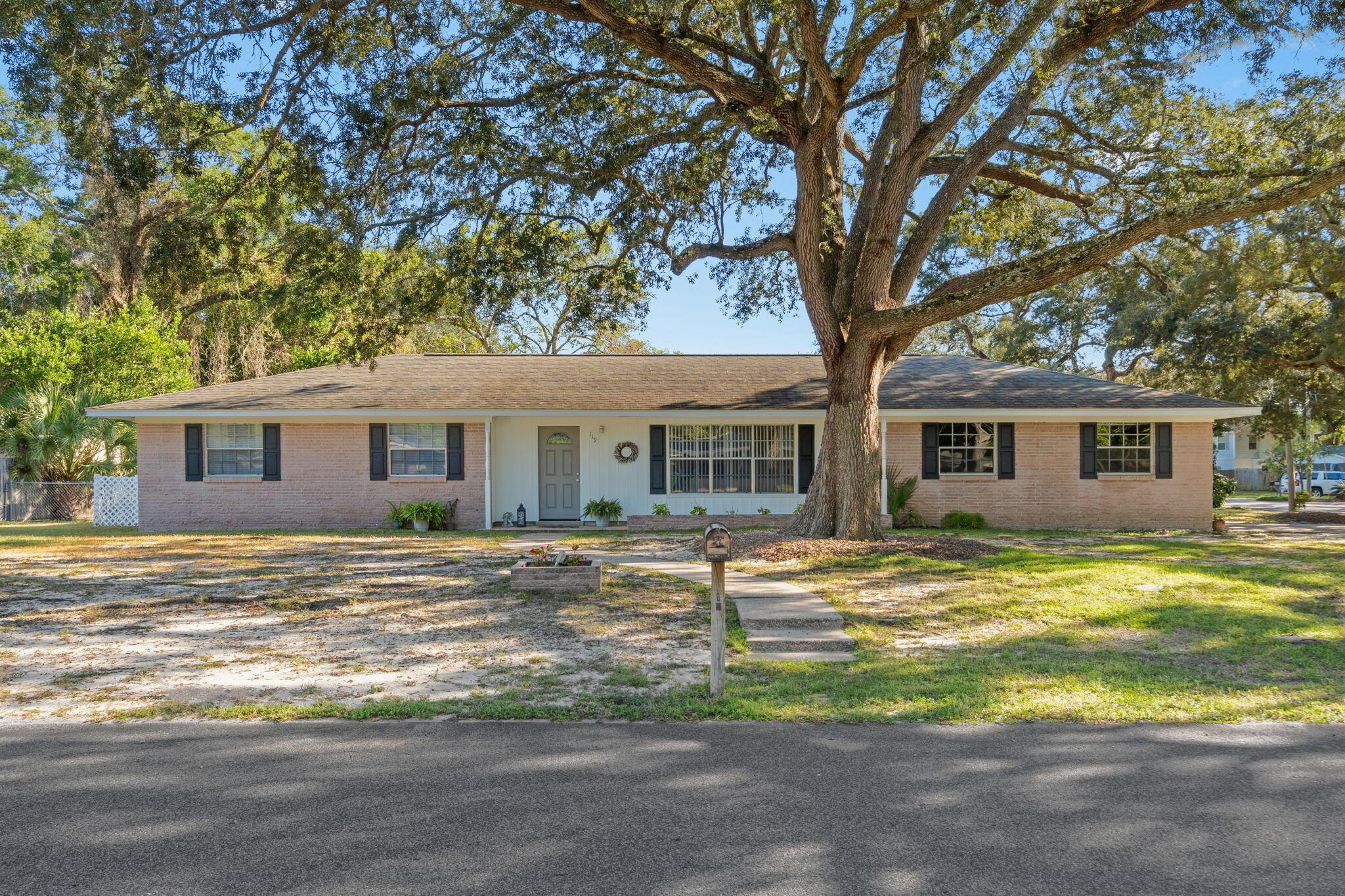 Jamestown Ave, Fort Walton Beach, FL 32547