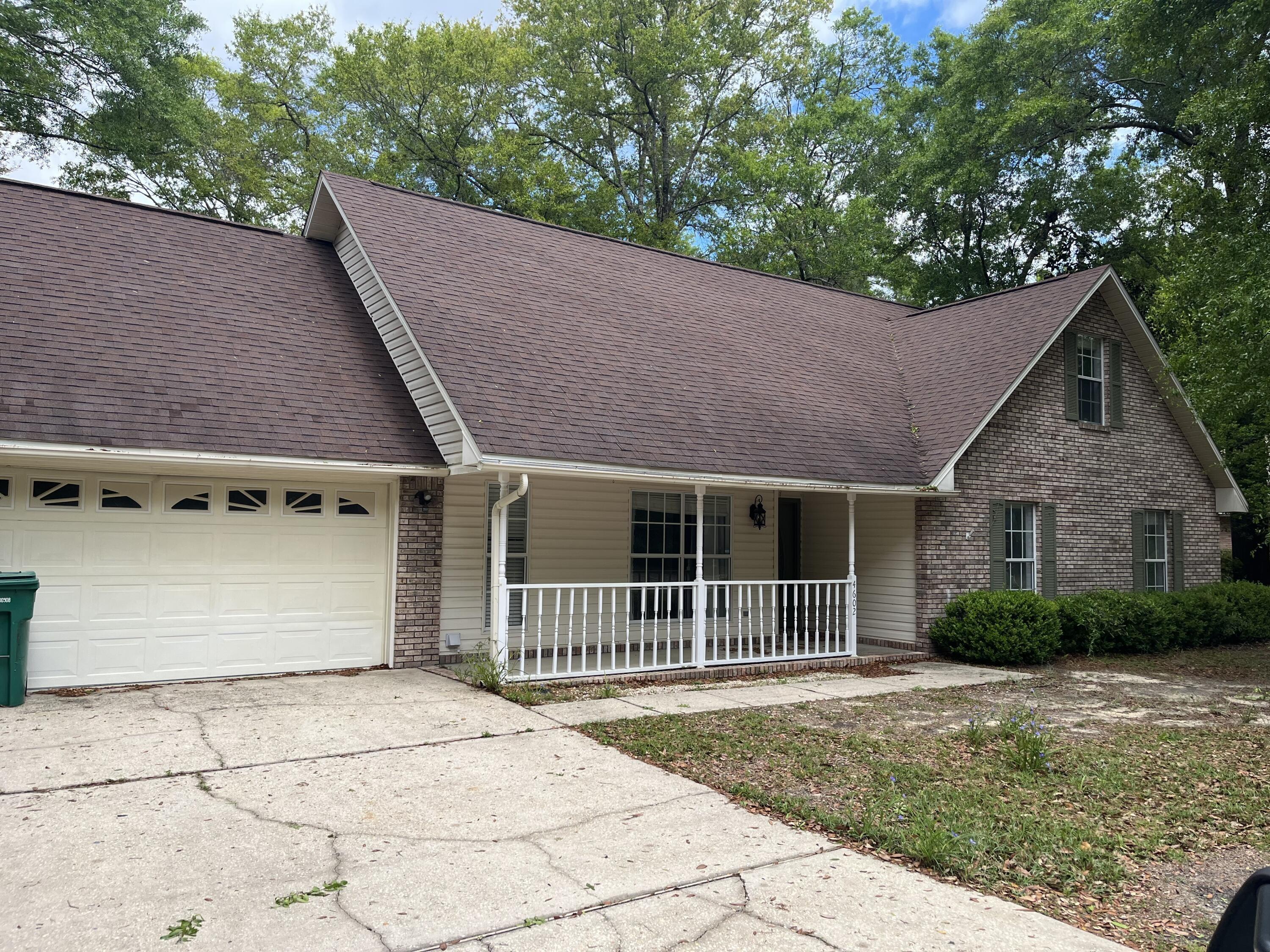 Butler Ct, Crestview, FL 32539