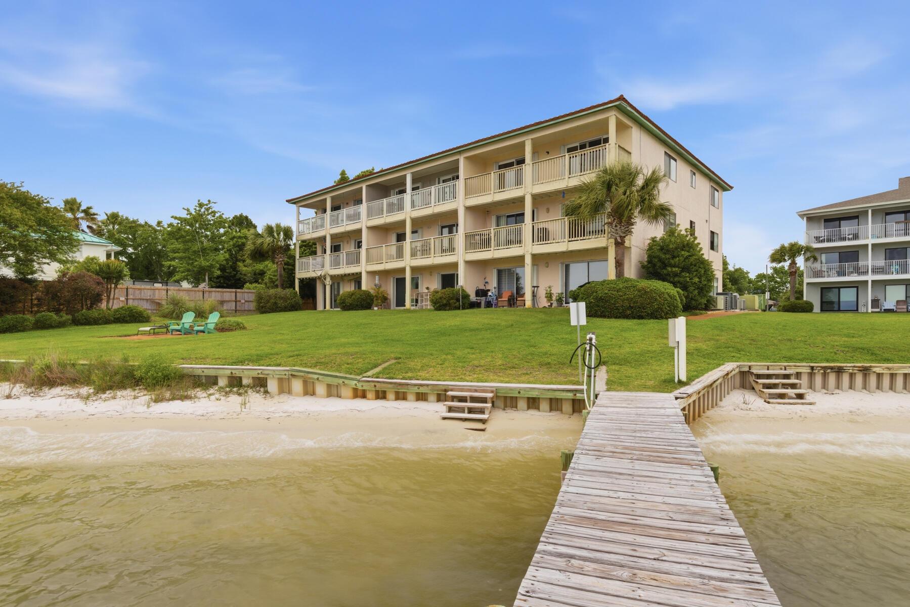 W Highway 98, Mary Esther, FL 32569