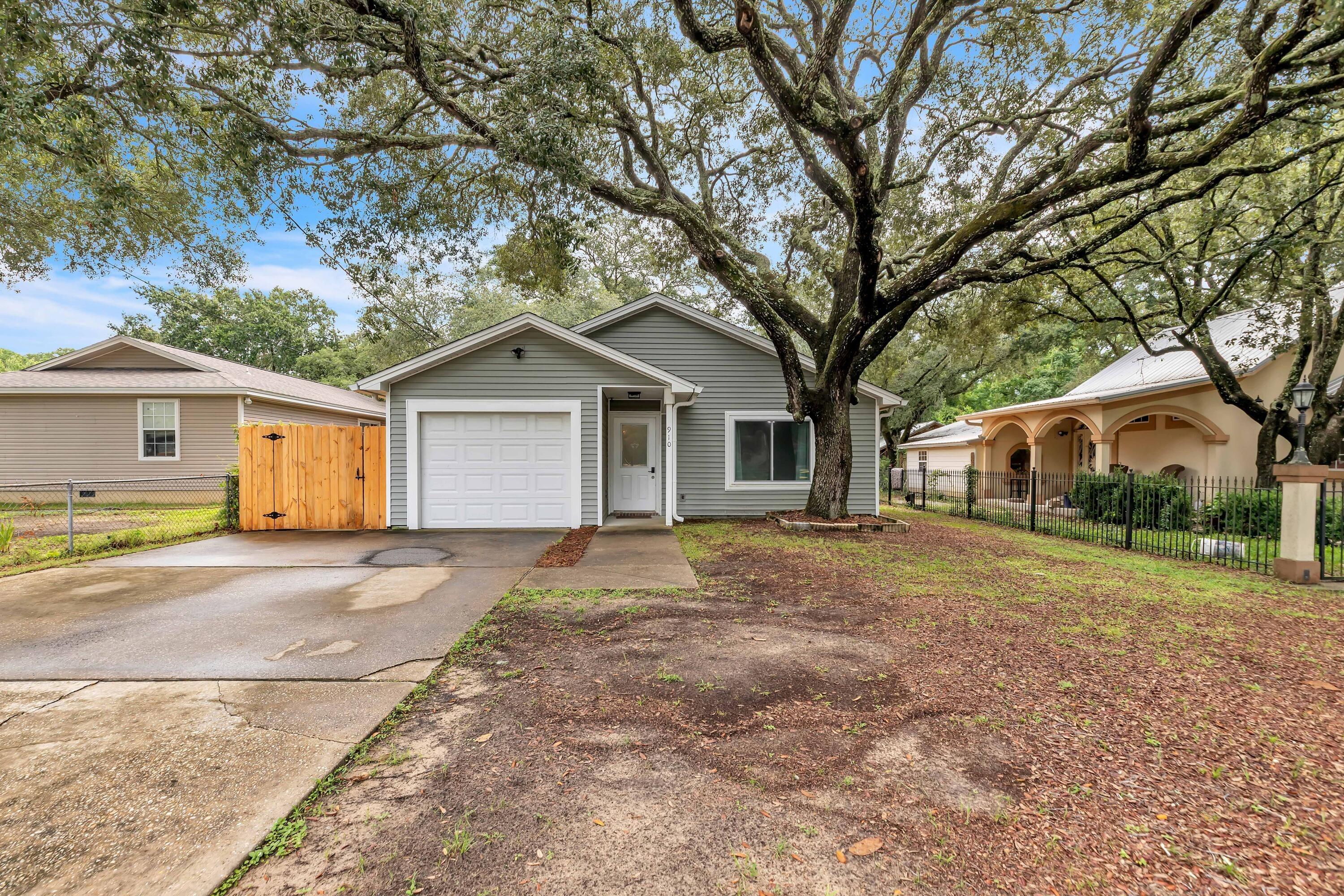 Linden Ave, Niceville, FL 32578