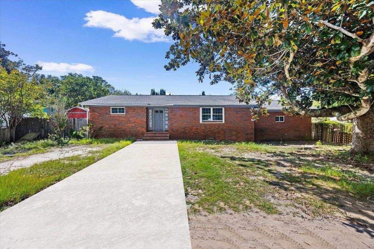 Beechwood Dr, Gulf Breeze, FL 32563