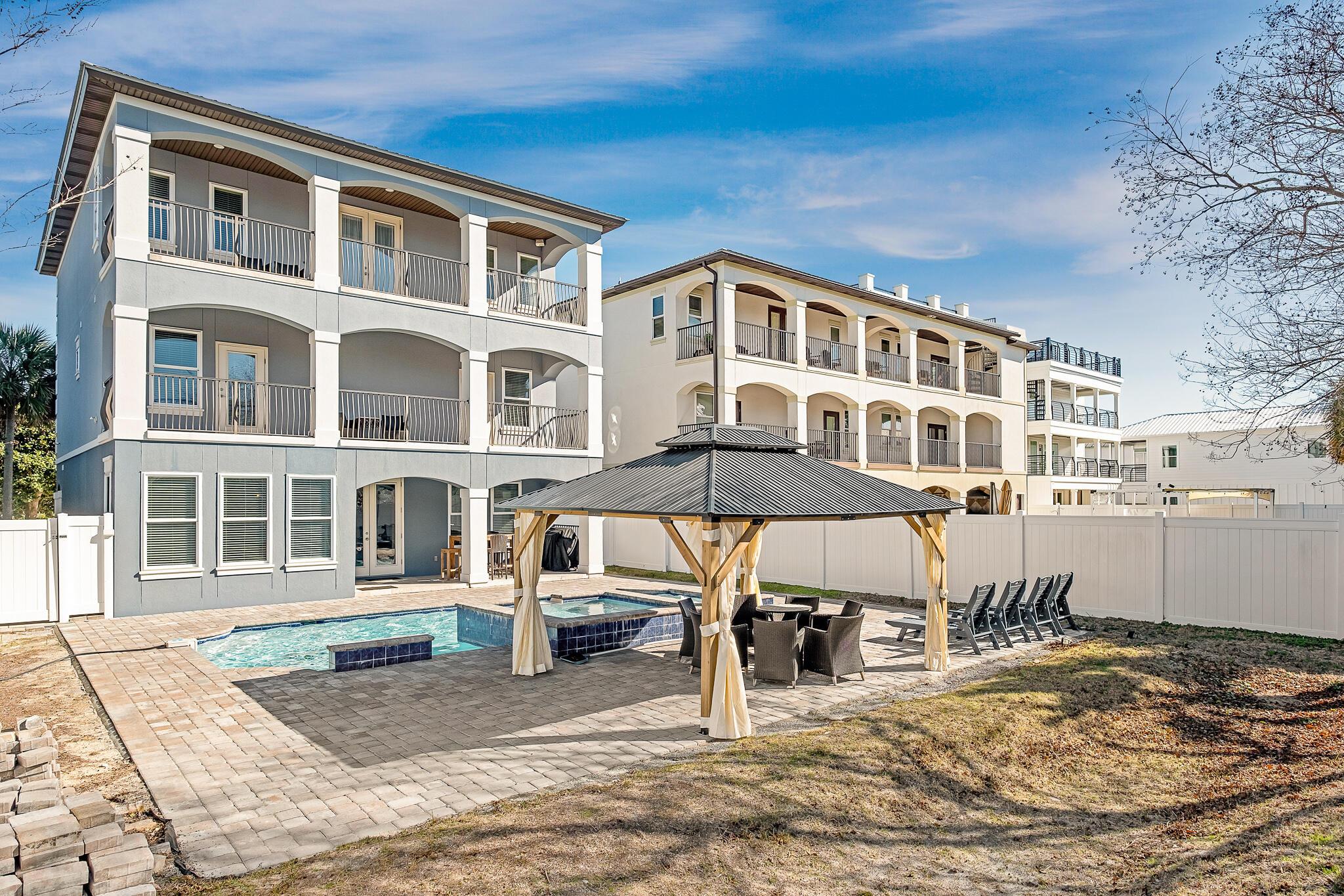 Woodward St, Destin, FL 32541