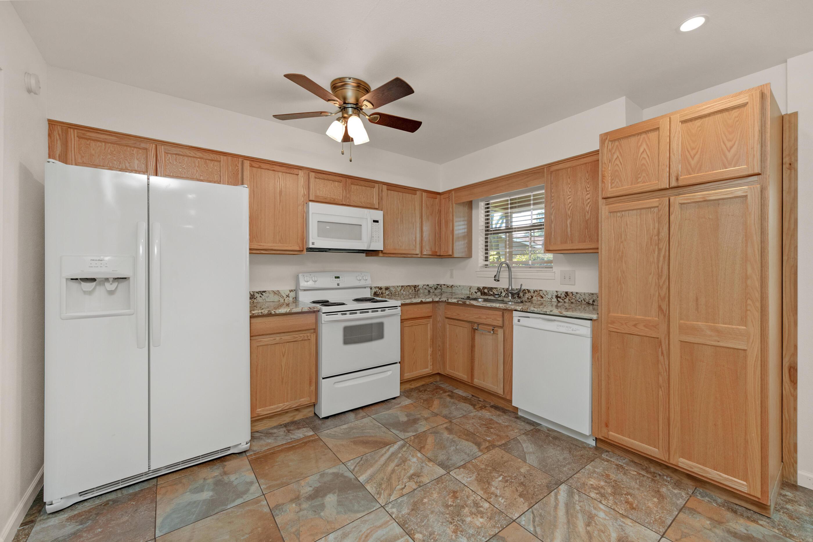 5th Ave, Shalimar, FL 32579