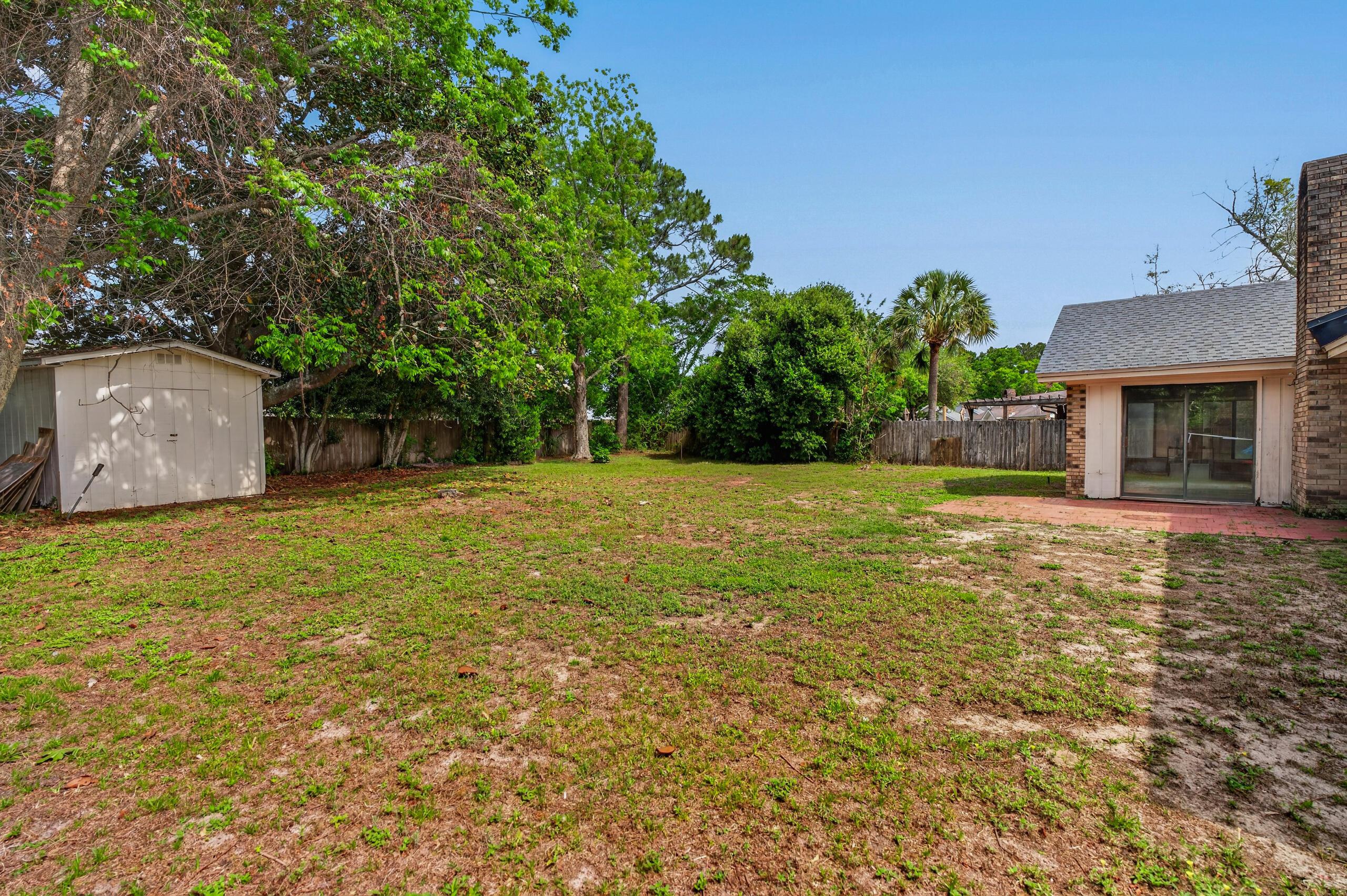 Calle De Marbella, Navarre, FL 32566