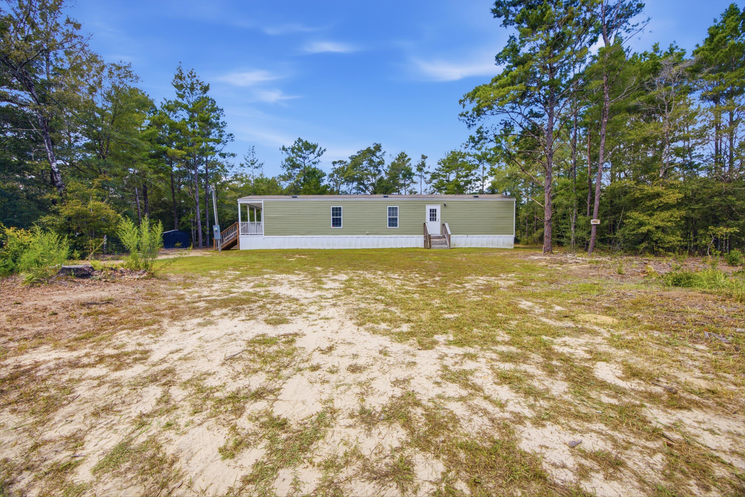 Canterbury Dr, Defuniak Springs, FL 32433