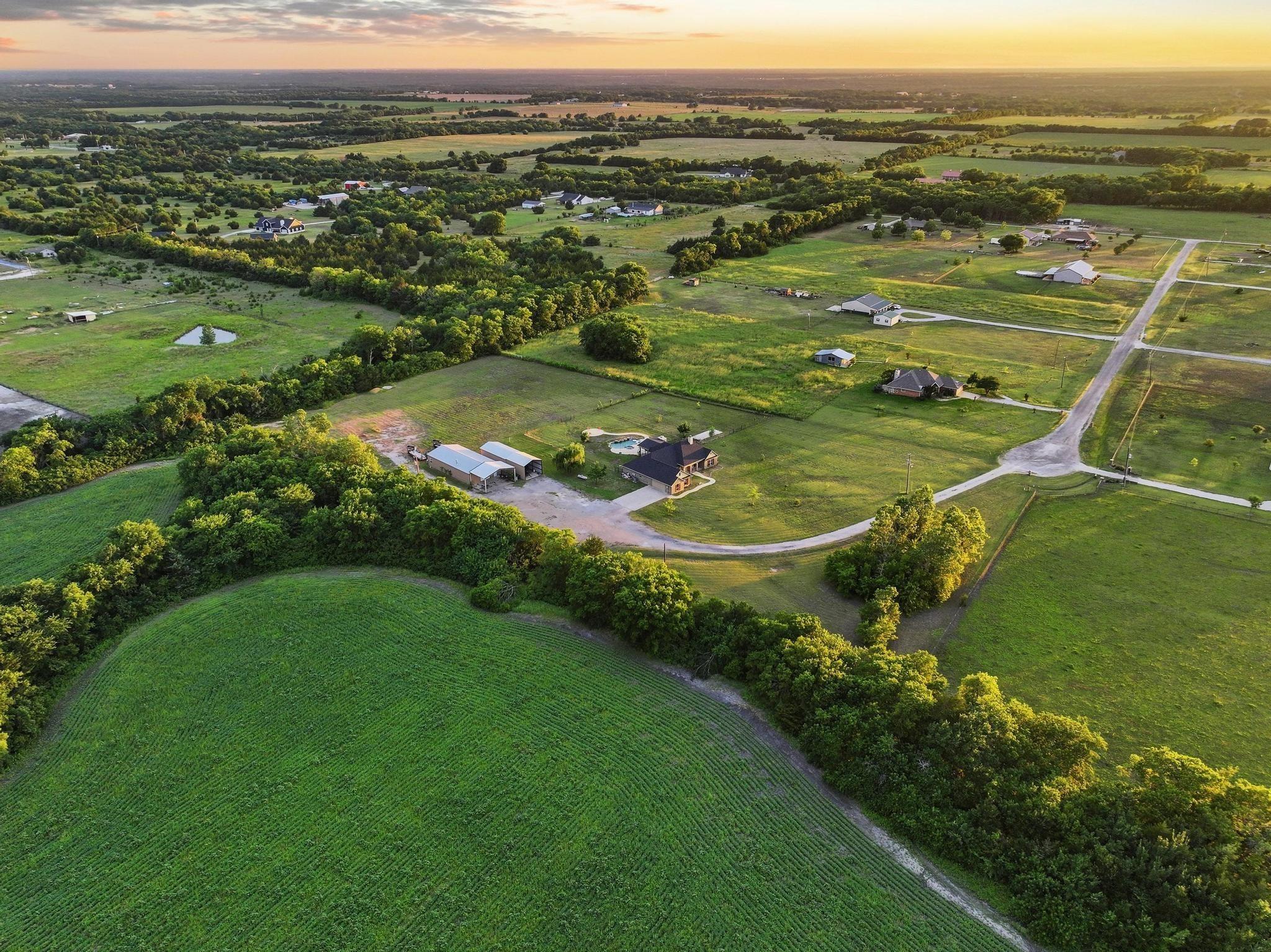County Road 4421, Trenton, TX 75490