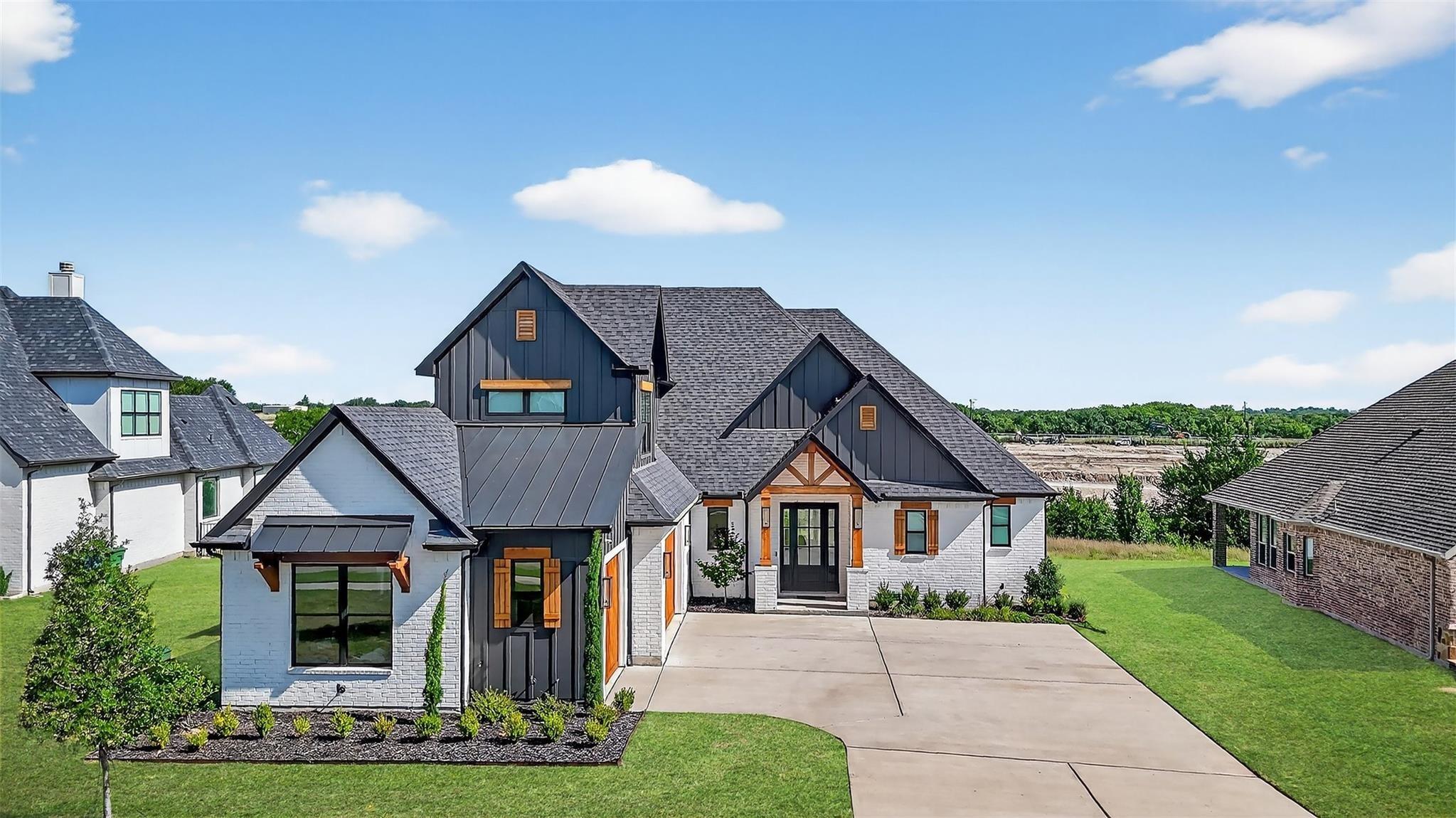 Fox Bend Trce, Gunter, TX 75058