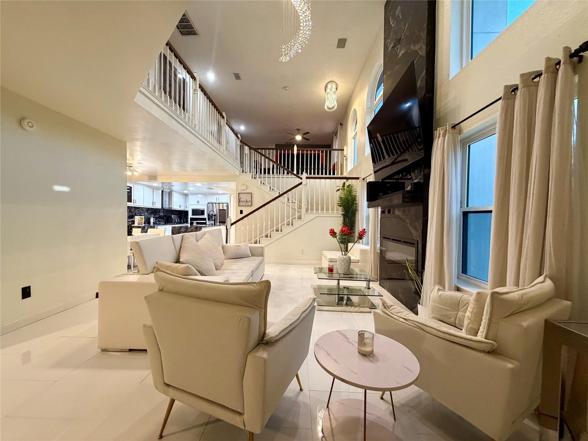 Jeanette Way, Carrollton, TX 75006