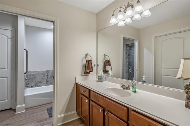 E Grande Blvd, Tyler, TX 75703