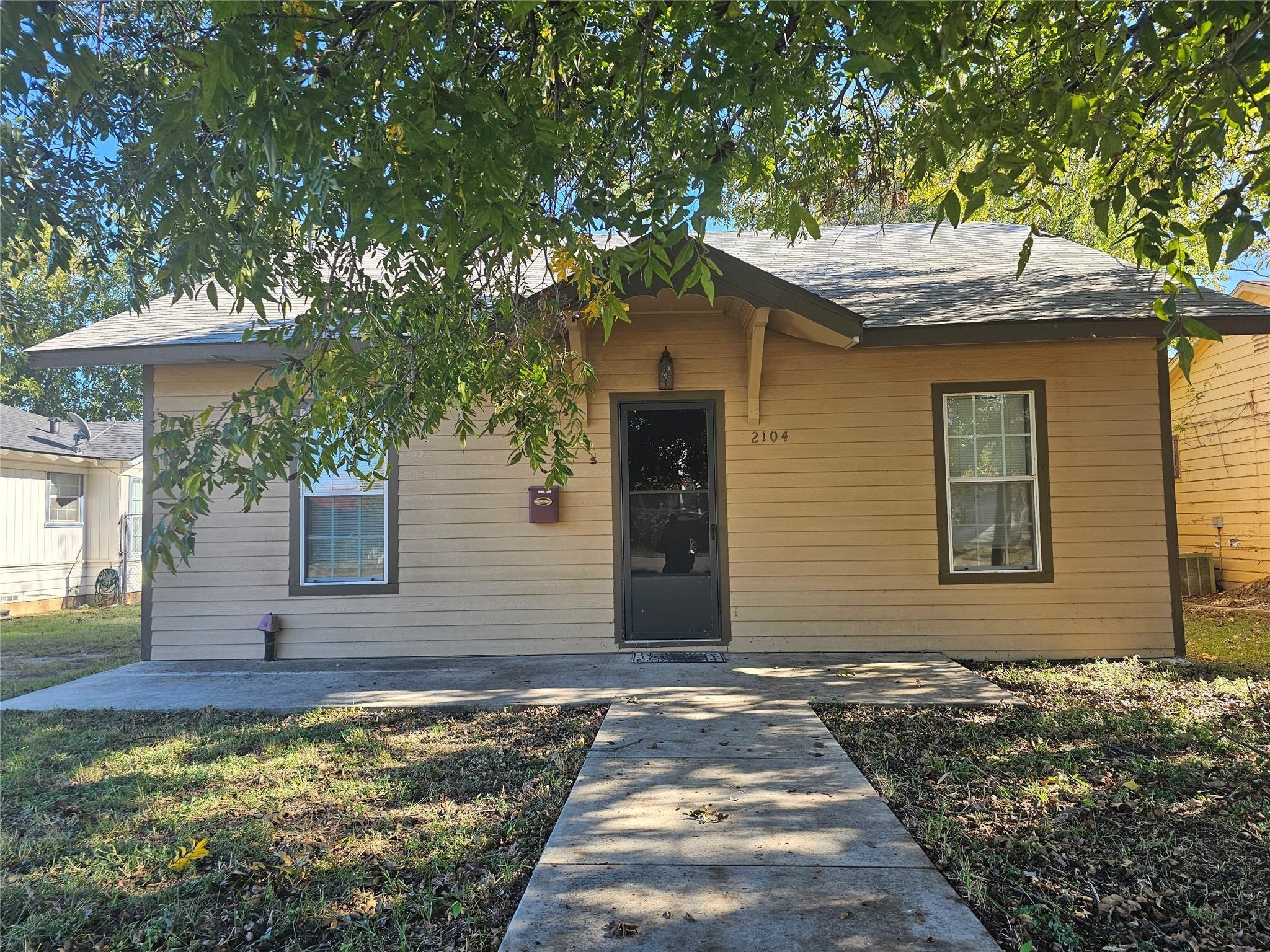 Avenue E, Brownwood, TX 76801