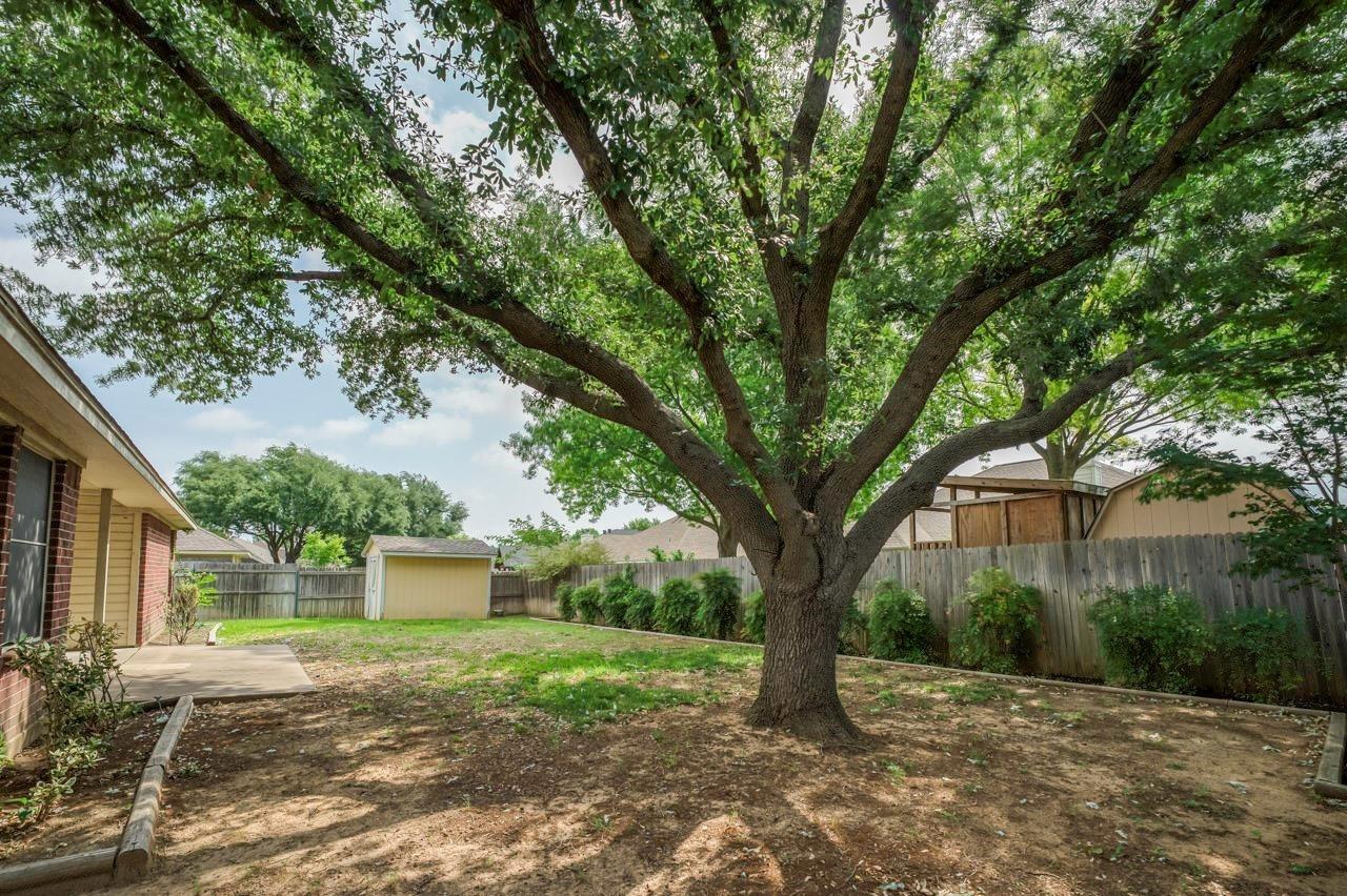 Shane Ln, Burleson, TX 76028