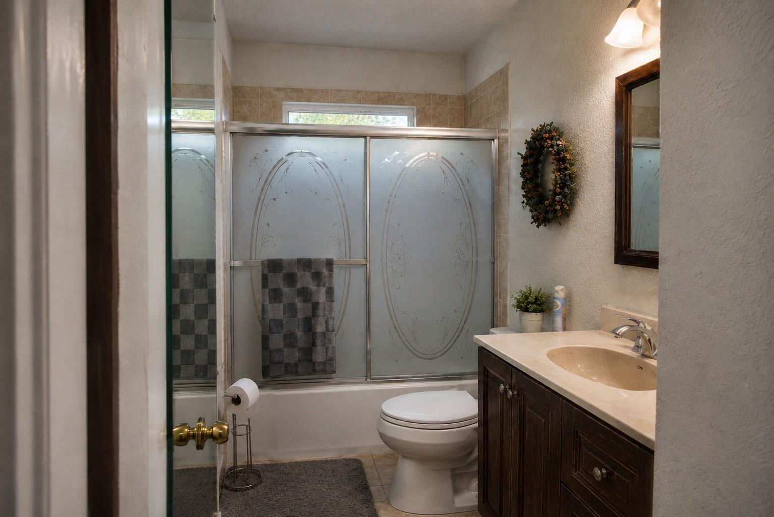 Wateka Dr, Dallas, TX 75209