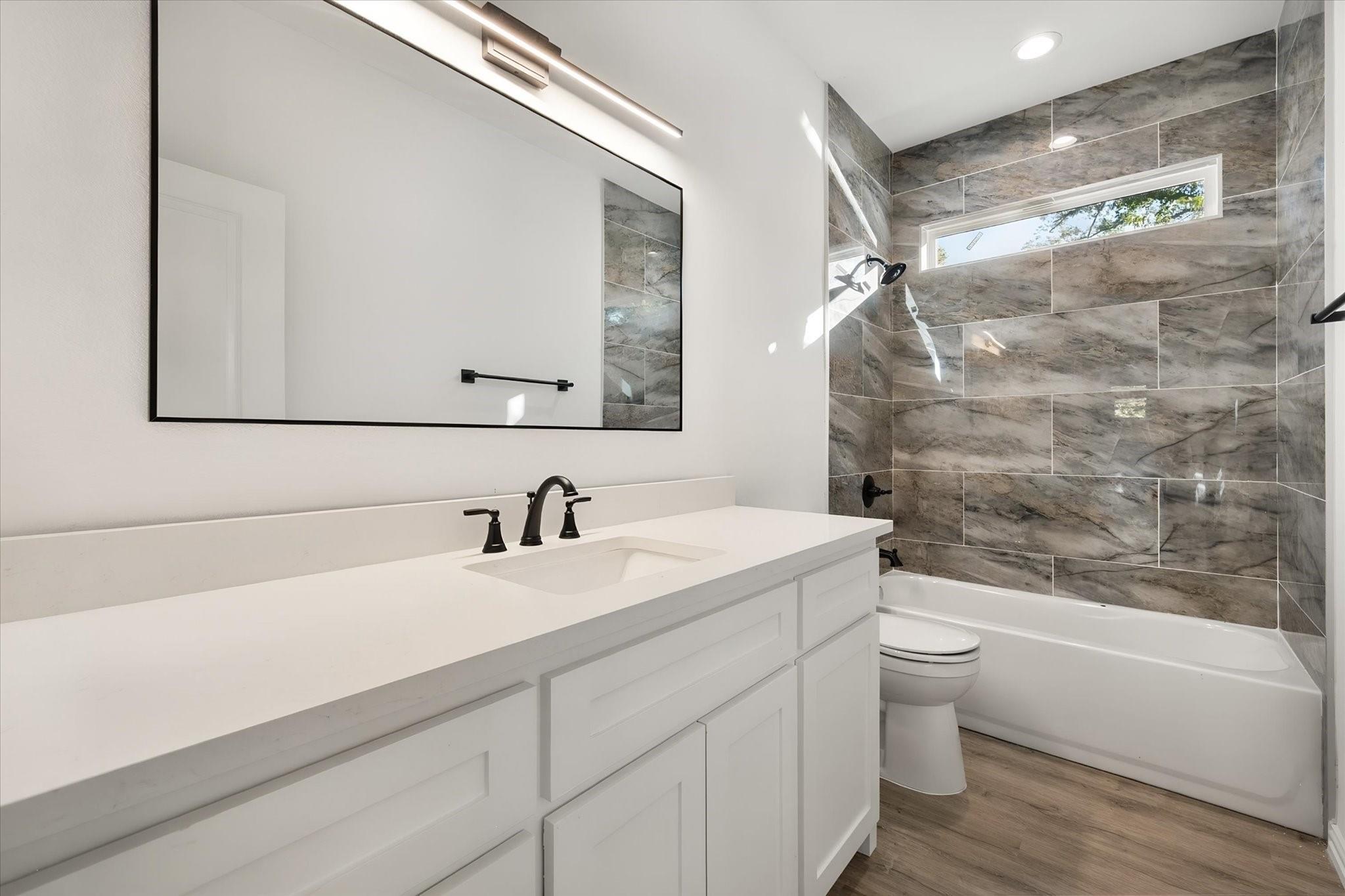 E Collin St, Corsicana, TX 75110