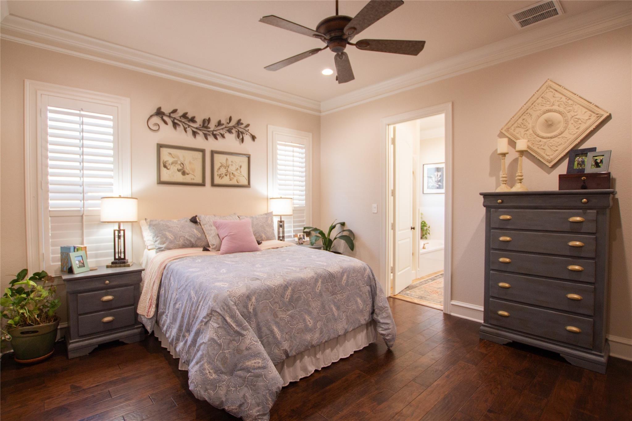 Holly Square Ct, Tyler, TX 75703