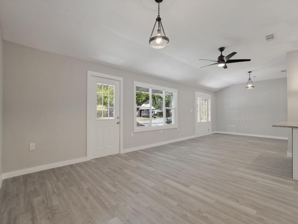 N Avenue P, Clifton, TX 76634
