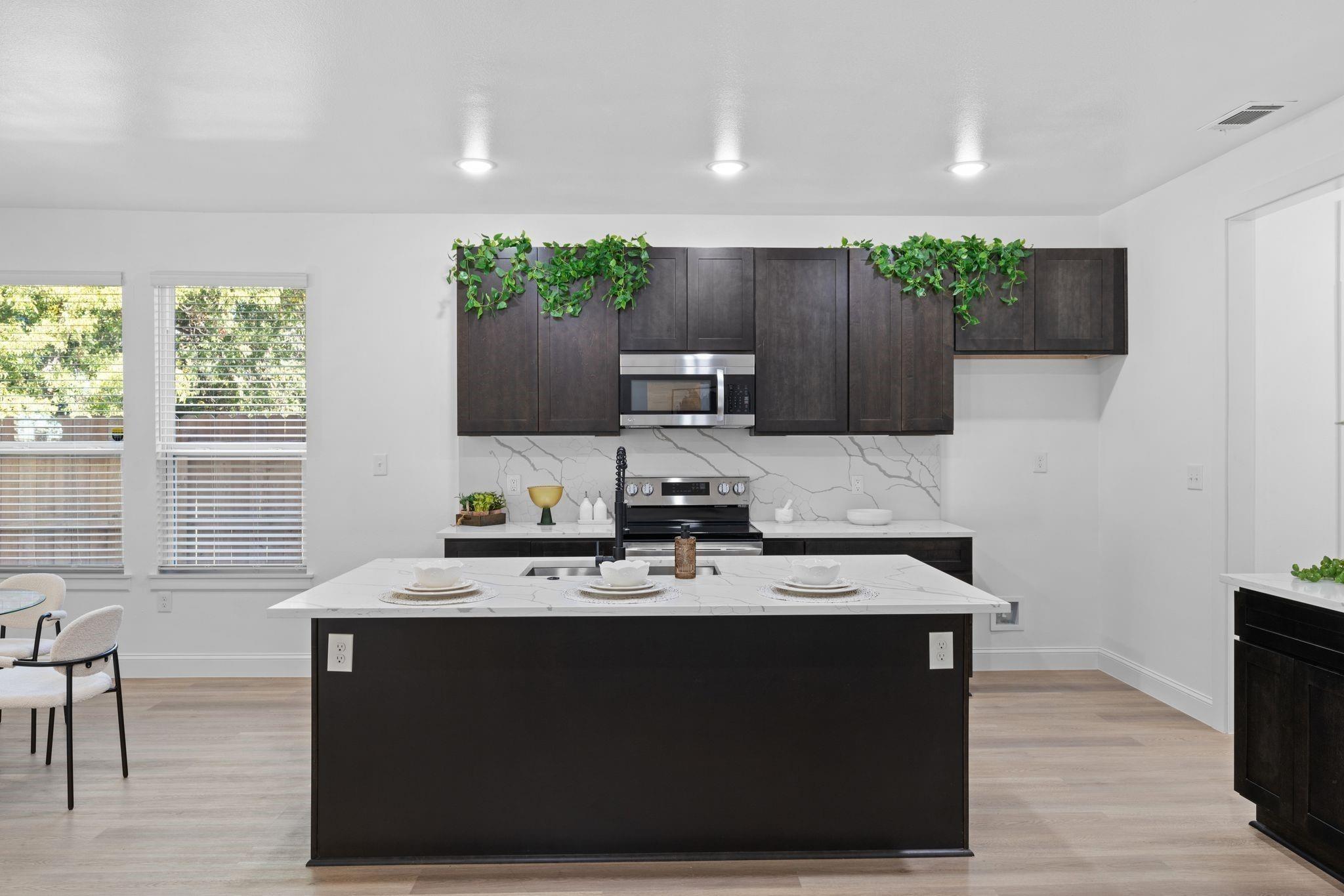 Valentine St, Dallas, TX 75215