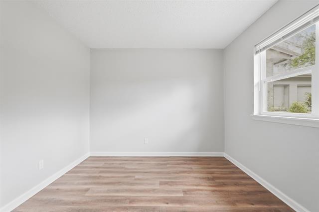 Guilford St, Forest Hill, TX 76119