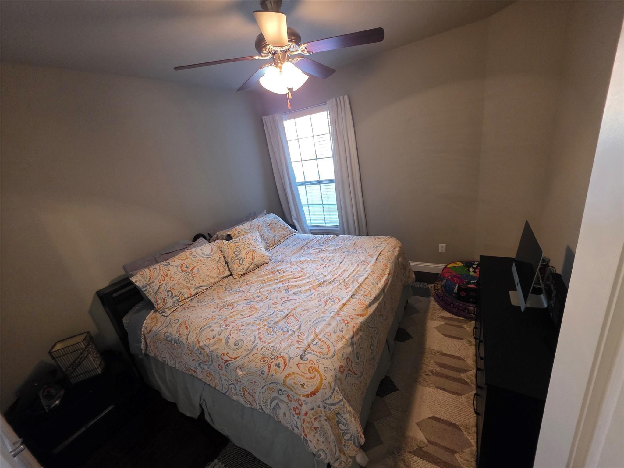 Venice Dr, Grand Prairie, TX 75054