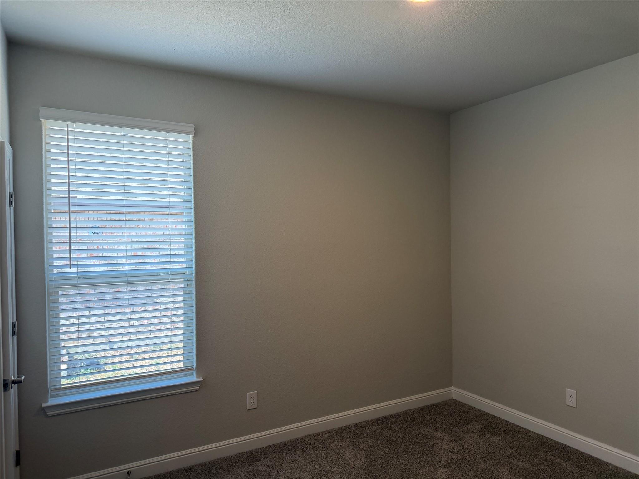 Meadow Ln, Krum, TX 76249